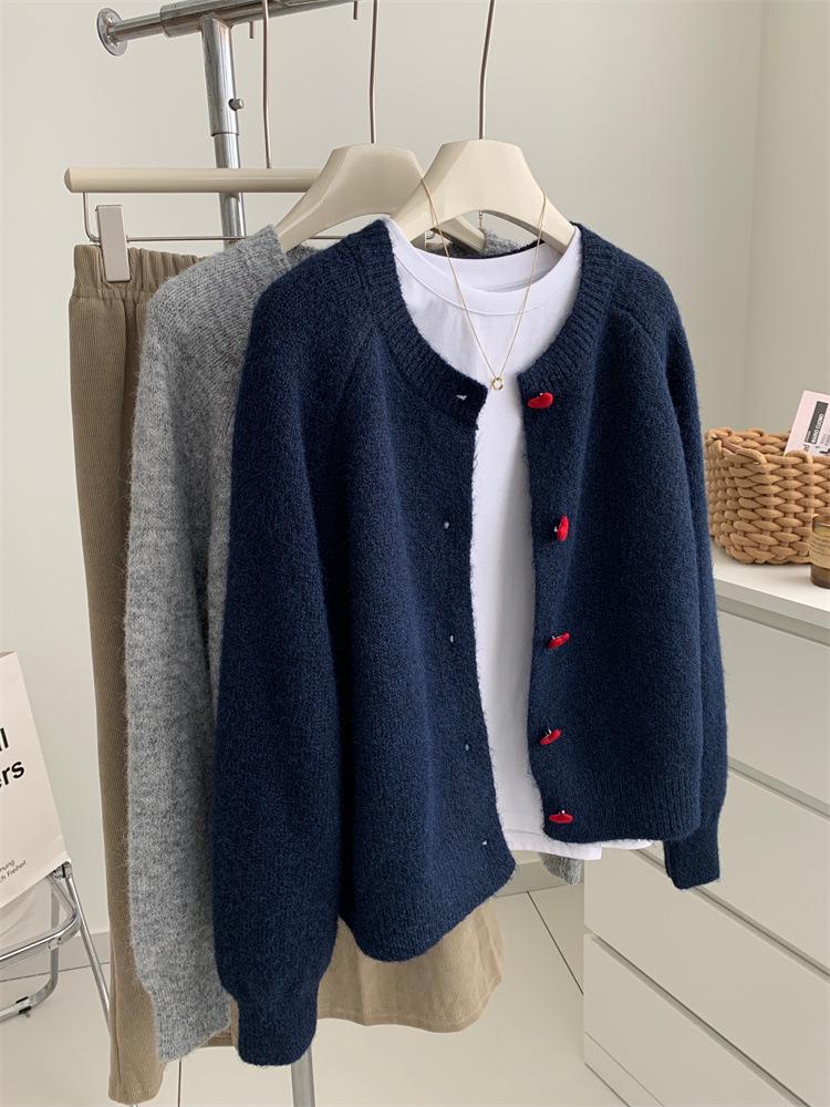 Japanese Wool Knit Cardigan - Retro 2024 Autumn/Winter, Soft, Warm, with Heart Buttons.