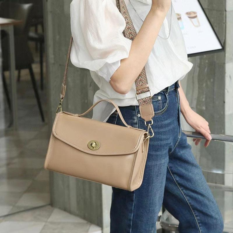 Vintage Messenger Bag Genuine Leather Women's Casual Crossbody Bag Women's Premium Sense Niche Envelope Bag Vegetable Tanned Cowhide Bag