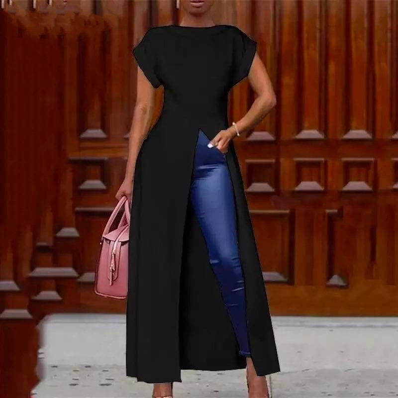 

Женское платье-плащ с коротким рукавом и разрезом