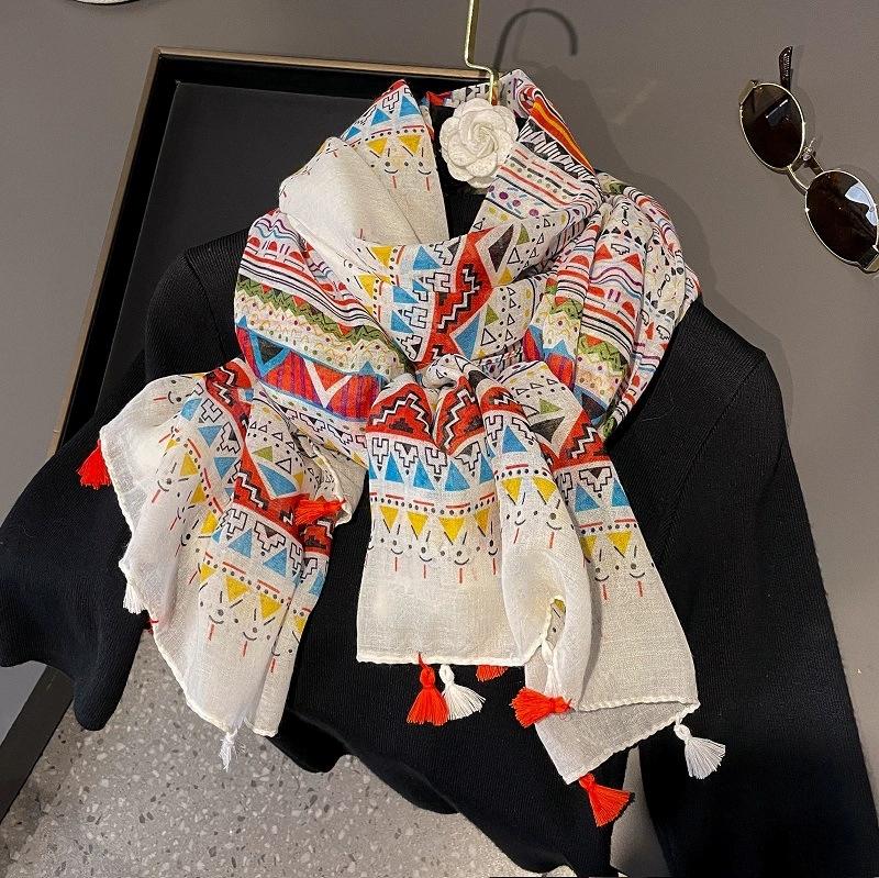 31 Designs Autumn Vintage Floral Tassel Viscose Shawl Scarf Lady High Quality Wrap Pashmina Stole Bufandas Muslim Hijab 180*90Cm