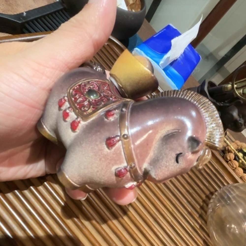 The Tea Favors Resin Foal Statue Rotatable Color-changing Horse Ornament  Tea Set Accessories