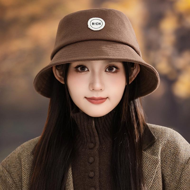 Autumn and Winter Hat for Women's Retro Fisherman Hat Outdoor Windproof Face-proof Small Basin Hat Fashionable and Versatile British Style Warm Hat