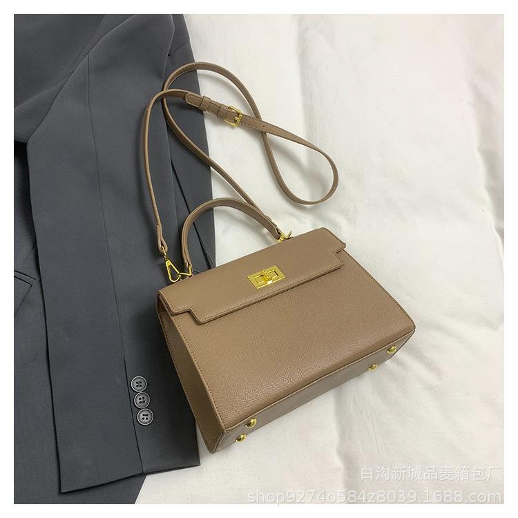 2025 New Popular Fashion Kelly Bag Women's High Sense Niche Messenger Bag Temperament Versatile Portable Small Bag