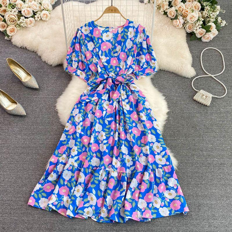 

Летнее ретро платье А-силуэта с V-образным вырезом и рукавами-буфами, с широким подолом Blue One size