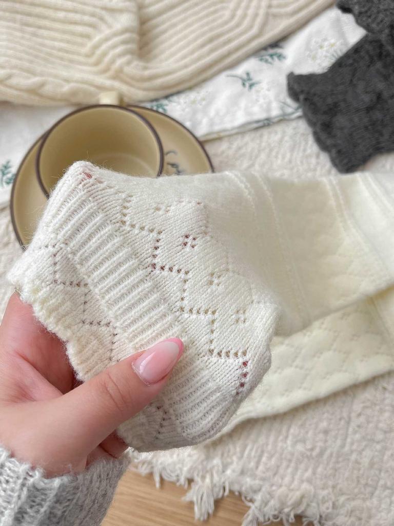 Multi-Color Teen Girls' Cashmere Blend Crew Socks Solid Color Anti-Chaffing Mid-Calf Casual Socks