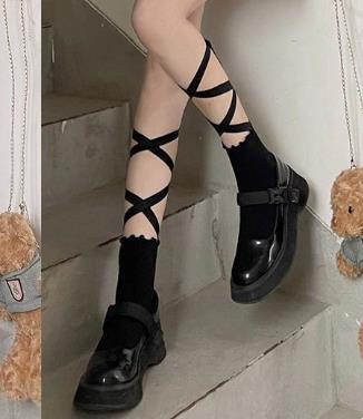 1Pair Jk Mid Tube Women Socks Fashionable Versatile Black White Solid Color Cross Straps Comfortable Breathable Socks