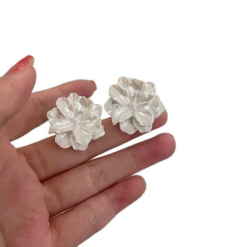 Koreanischer Stil Zirkon Blumenstecker – Leichter Luxus, Exquisit, Modischer Nischenschmuck