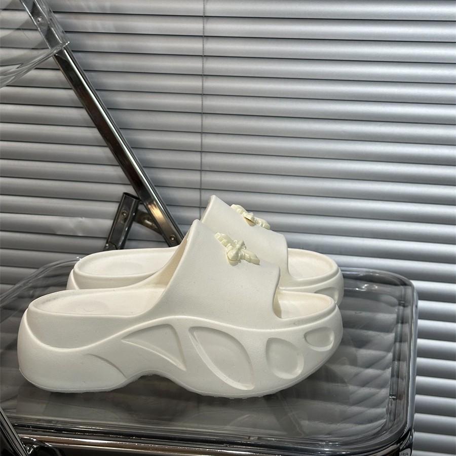 New summer thick-soled thick-heeled slippers, women's summer thick-soled seaside cool slippers