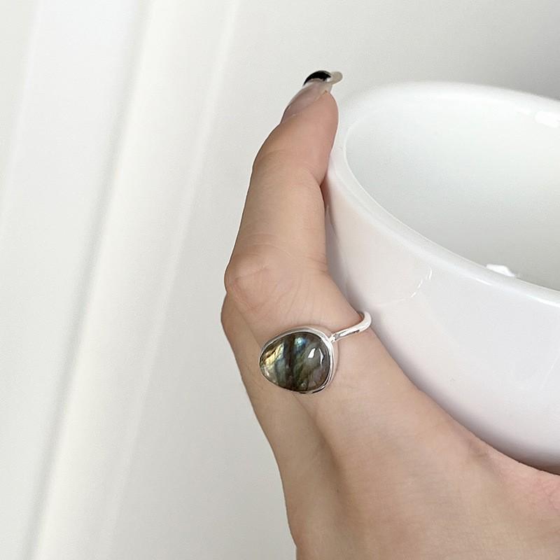 925 Chic Sterling Silver Ring With Sparkly Zirconia Stones For Unique Accessories Womens