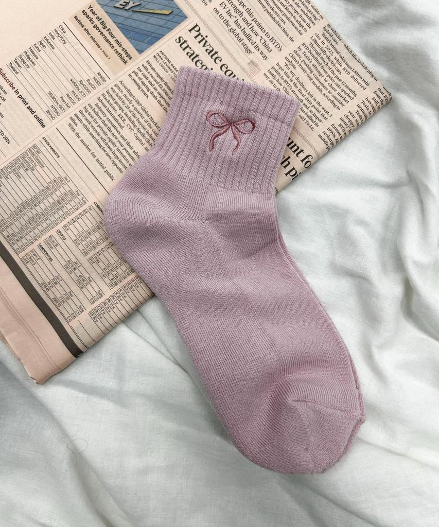 WEGO Socks with Embroidered Lines and Ribbon Pile Light Sizes Perfect Gift for School and and Winter Women's Crew-Length Pattern, Pink, 23cm-25cm,