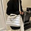Stylish Women'S Shoulder Bag, Featuring a Trendy Casual Minimalist Design Tote Bag Perfect for Autumn And Winter