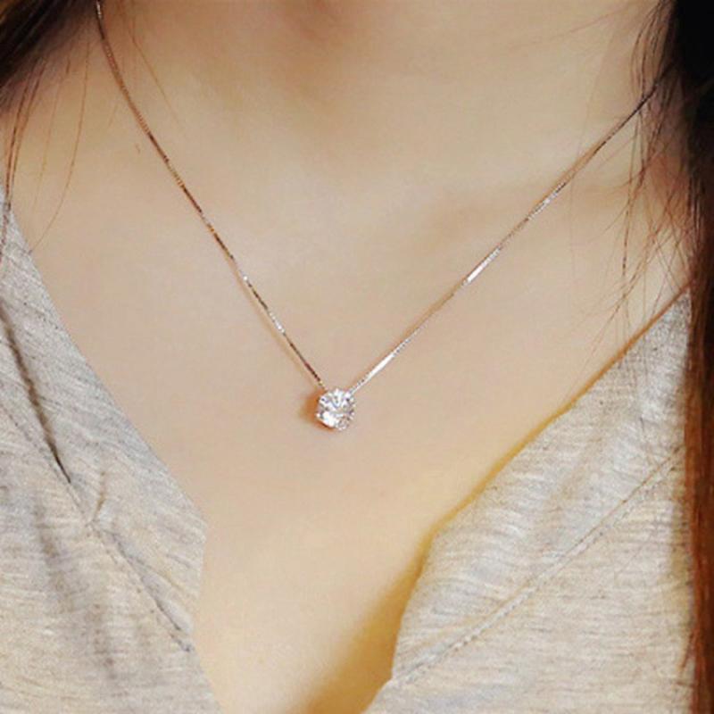 

Серебряное ожерелье с цирконом