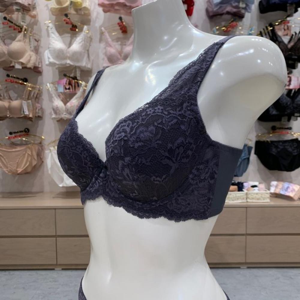 Triumph WomEn S Bra Full Cup D  E Natural lacE  tc168075Dk 