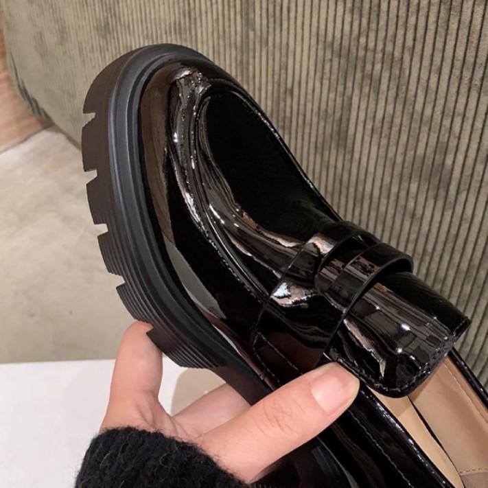 Grape mother autumn and winter new thick-soled heightening small leather shoes women wear high-end soft leather loafers women's sweet sister style