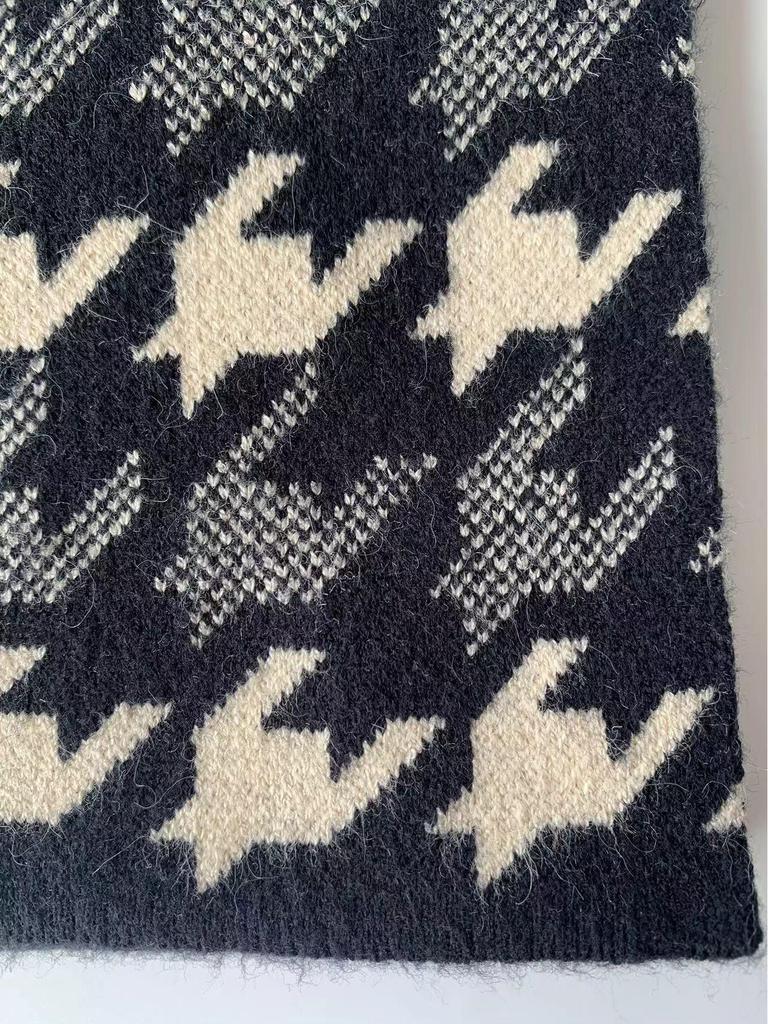 Men's High-End Classic Cashmere Jacquard Neck Warmer Scarf