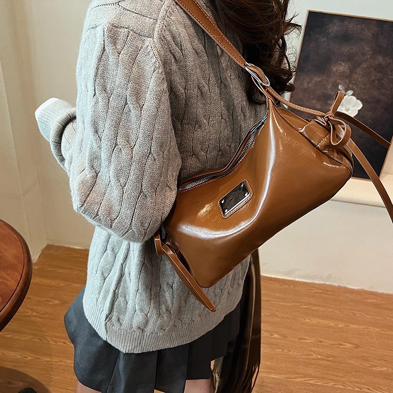 Premium Underarm Bag Women's Korean Version Retro Casual Shoulder Bag 2025 Autumn and Winter New Niche Trend Casual Women's Bag