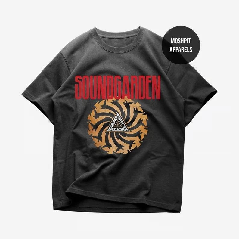 S0undddG4rd3n T-Shirt - Rock Music Shirt - Black Hole Sun XL