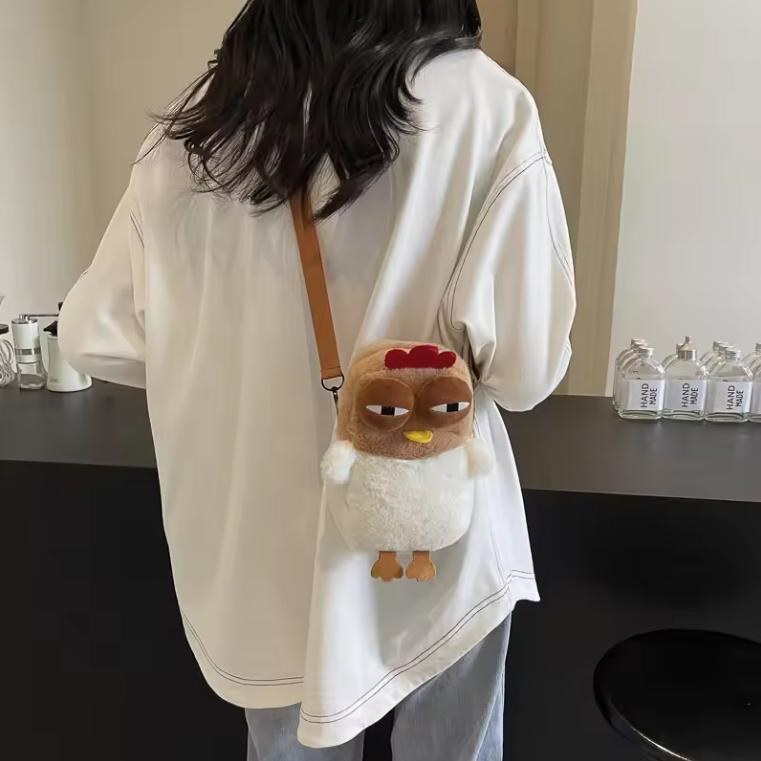 Women Hen Shaped Shoulder Bag Plush Fluffy Cartoon Crossbody Bag with Adjustable Strap for Travel Party Creative Handbag Purse