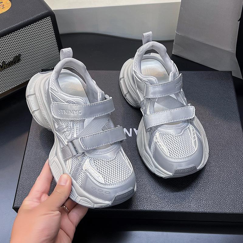 

Sports sandals women s new hole shoes hollow breathable Velcro thick sole heightening thin dad shoes 35