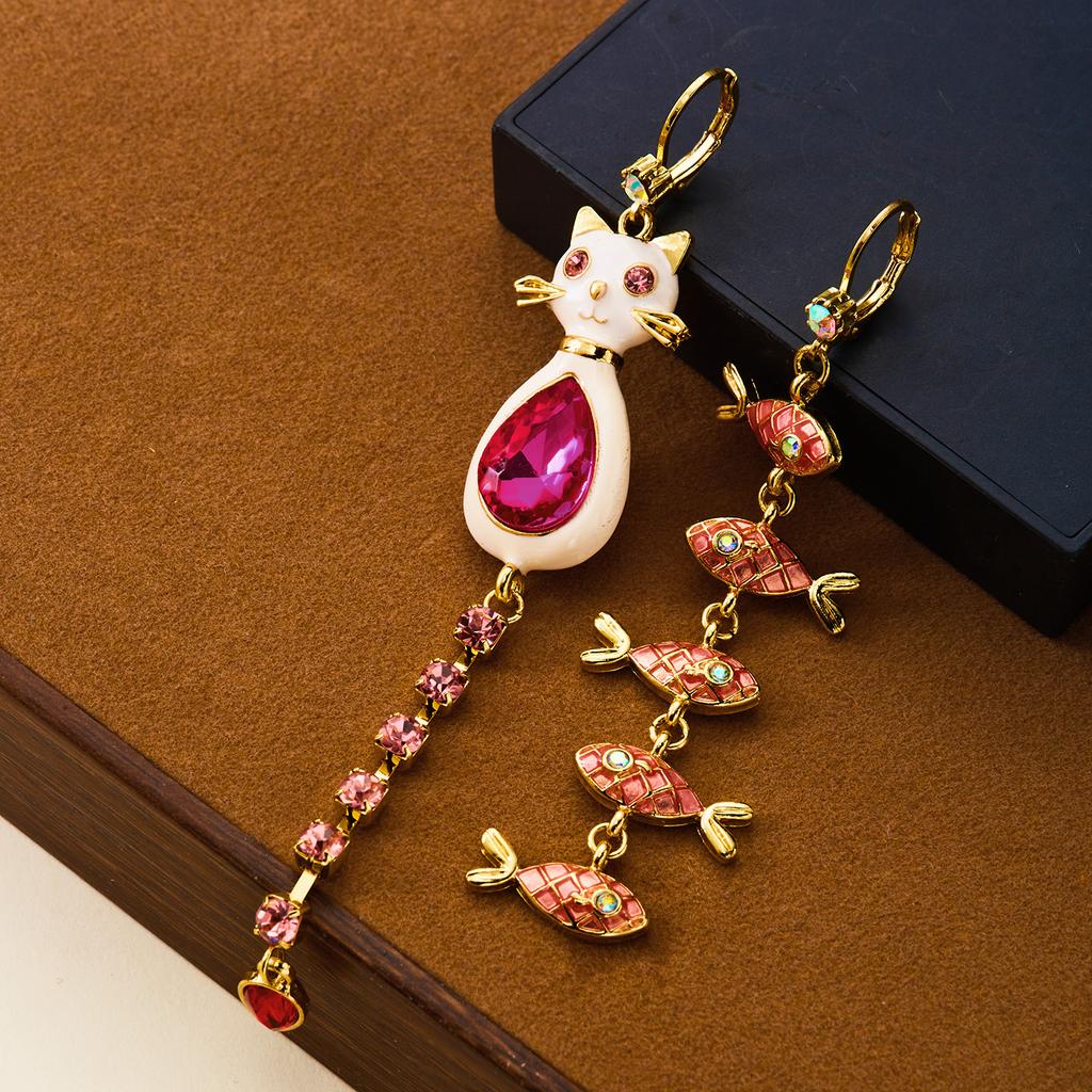 New Fashion Cute Cat Dangle Earrings For Women Hollow Heart Shape Sweet Flowers Crystal Drop Earring Girl Party Jewelry Gifts