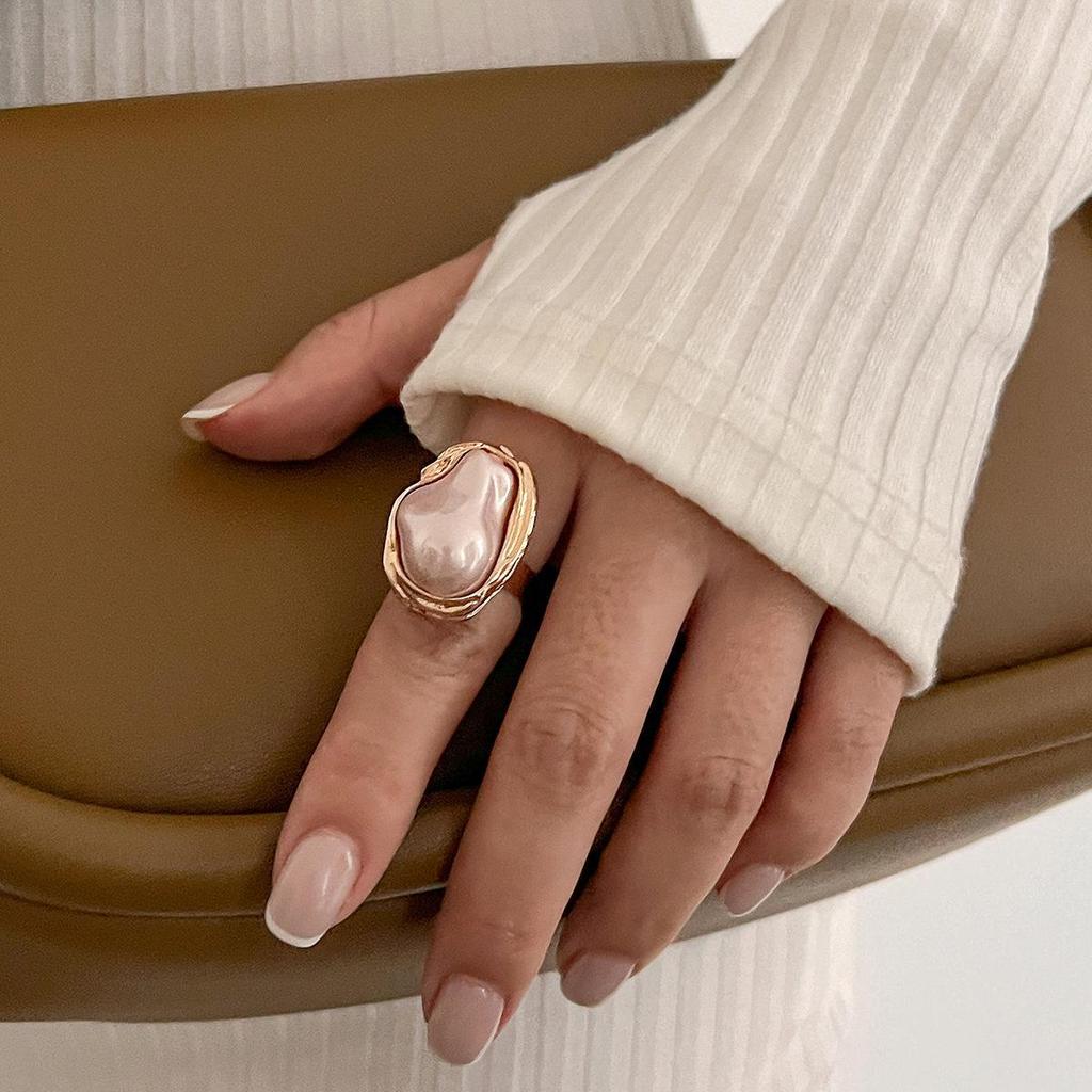 Baroque Special-Shaped Simulation Pearl Ring - Retro Irregular Alloy Design