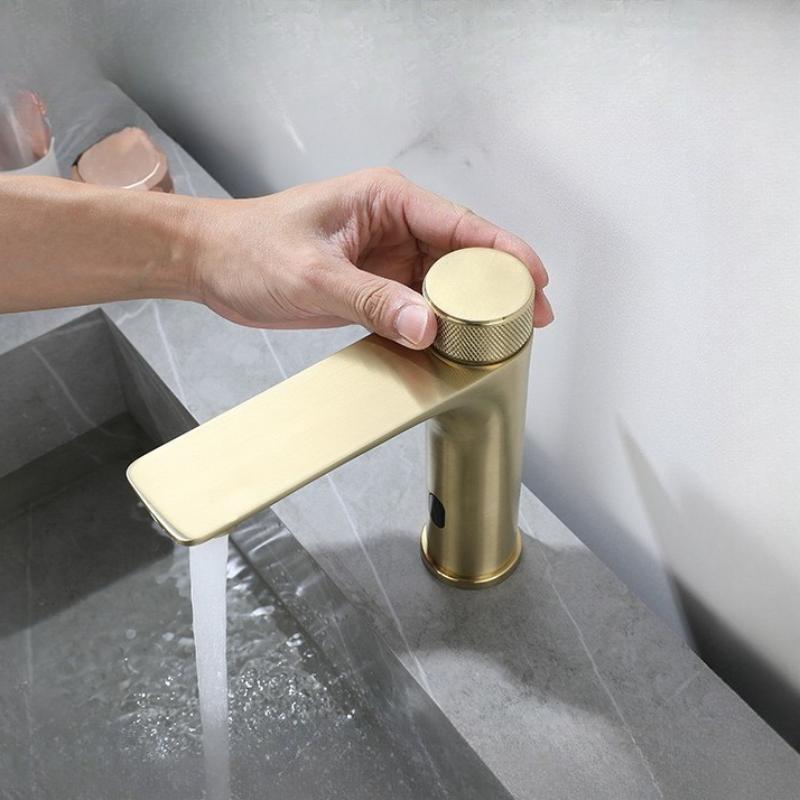 Sensor Bathroom Faucet Cold and Hot Deck Mounted Tap Brass Material Battery-powered Basin Sink Tap