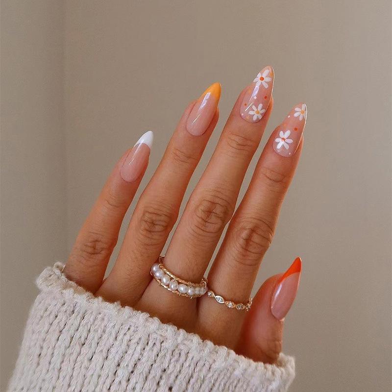 French Style Minimalist Wearable Nail Tips with Small Flower Design