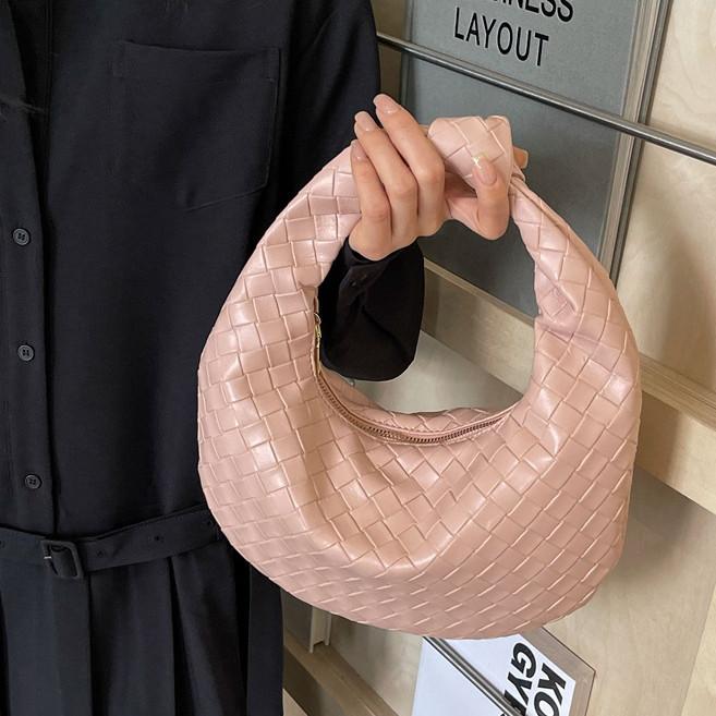 IELGY Hand-Woven Bag All-Match Underarm Bag One-Shoulder Portable Dumpling Bag
