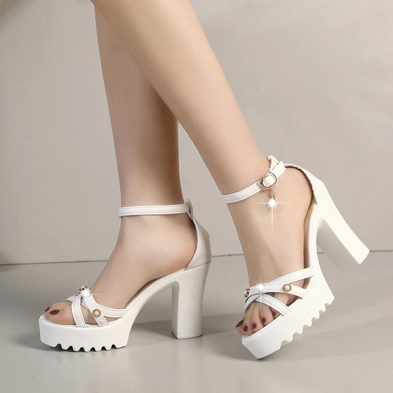 Fashion Fashion 2025 Buckle Strap Women's Sandals New Metal Decoration Office and Career Open Toe Plus Size Best Seller Heeled Sandals