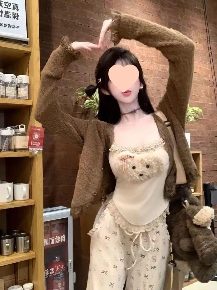 Autumn/Winter Cream Puppy Cardigan & Casual Slimming Vest with Long Pants Set