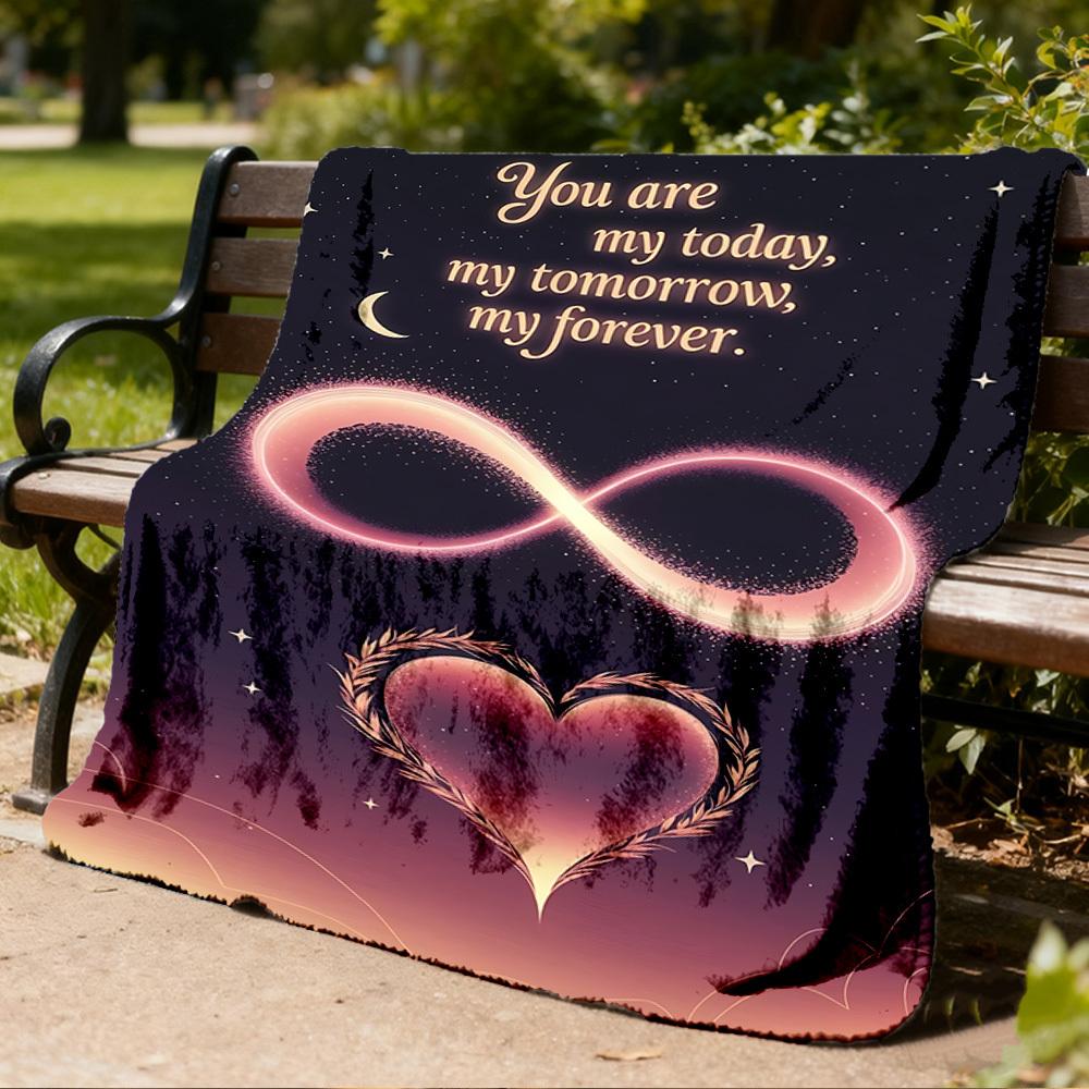 1pc Infinity Heart Outdoor Flannel Blanket Soft All Season Polyester Throw , Perfect for Picnics & Travel , Picnic Accessory