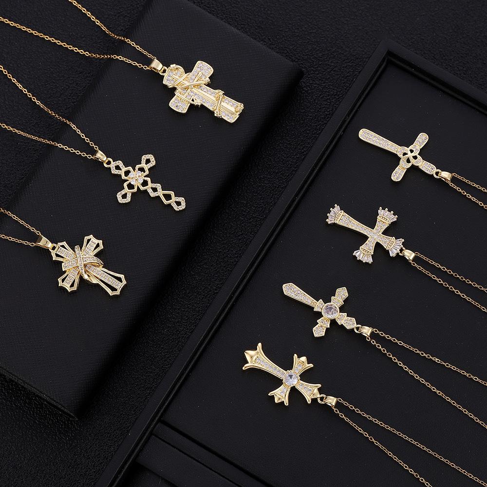 Micro-Set Zircon Cross Pendant Necklace For Women Fashion Versatile Collarbone Chain