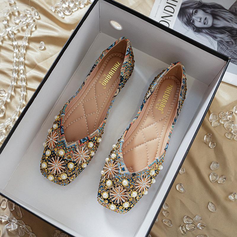 

High Quality Large Size Women Shoes Fashion Bling Rhinestone Mary Jane Shoes Shallow Flats Ethnic Style Square Toe Womens Shoes 35