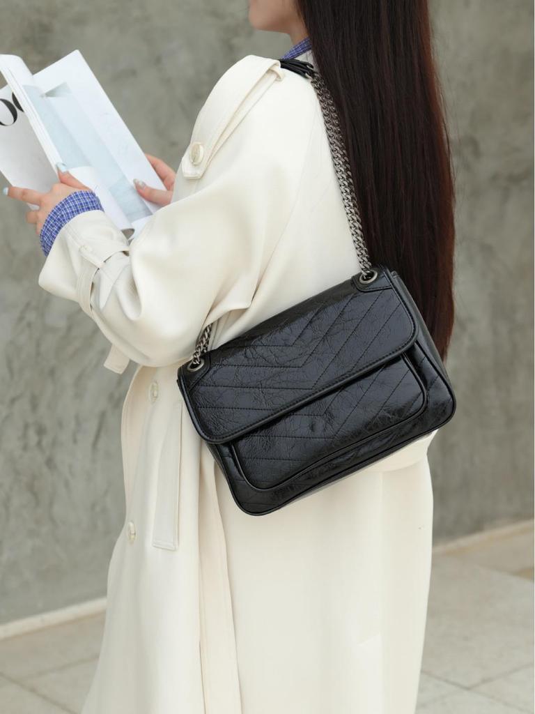 Luxury Oil Wax Leather Retro Chain Messenger Bag - Women's Genuine Leather Classic Trend