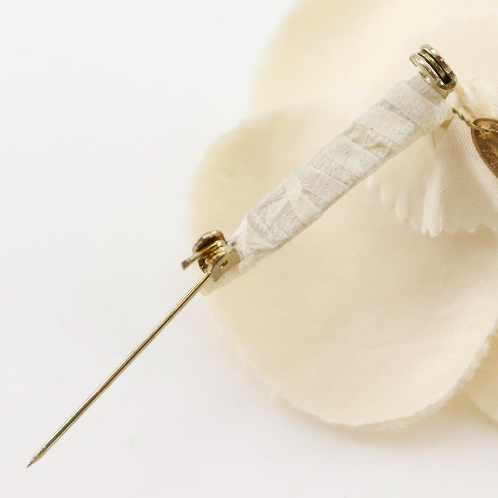 CHANEL corsage Brooch Camelia White cotton 6g Women Used