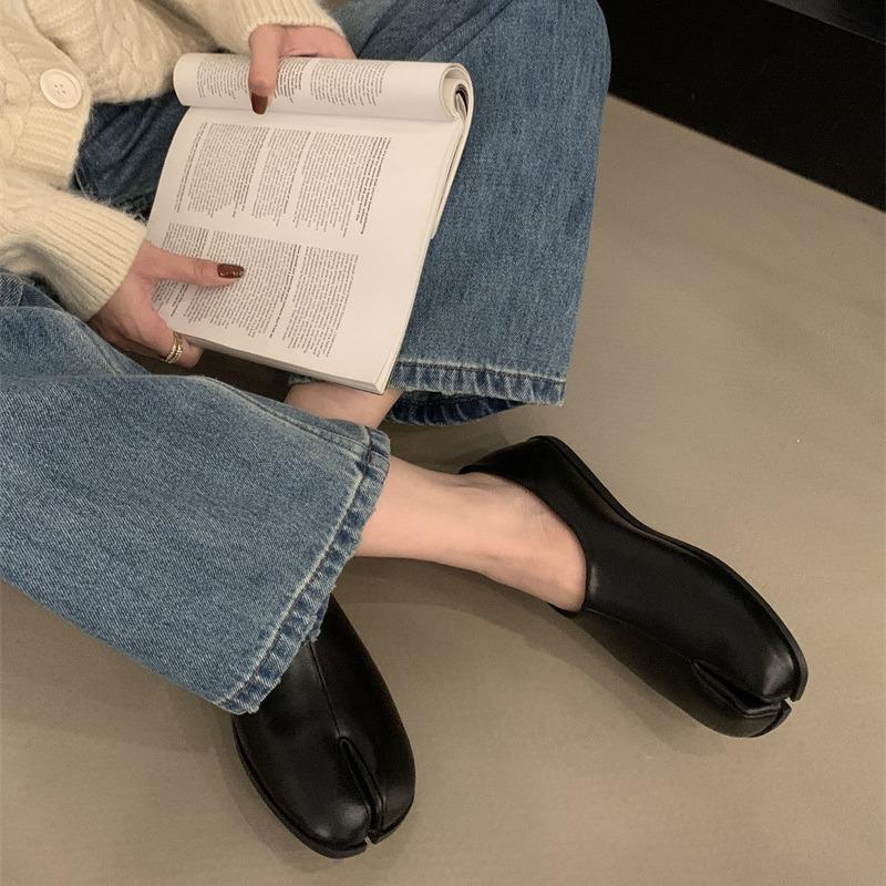 Sleeve Feet Retro Split-toed Shoes Flat-soled Pig's Trotters Casual Single Shoes Women's One-pedal Soft-soled Soft-faced Lazy Shoes