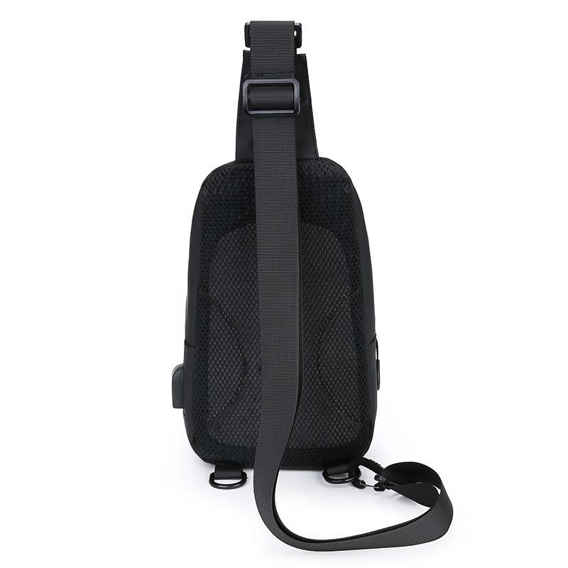 New men's breast bag, simple business shoulder bag, business trip wear-resistant messenger bag, fashion trend breast bag