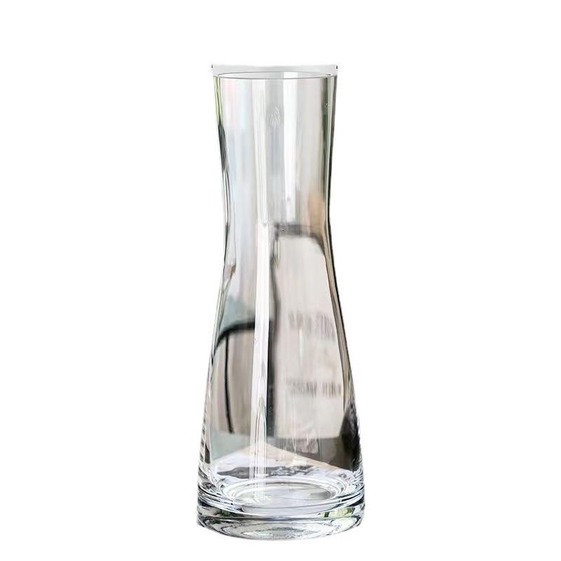 

American Style Gilt-Trimmed Glass Vase