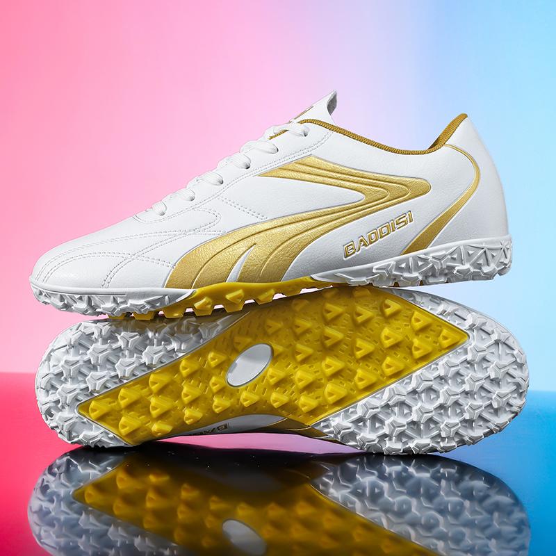 Mens Soccer Shoes Women Adults Society Football Cleats Ultralight Training Soccer Sneakers Outdoor Professional Football Boots