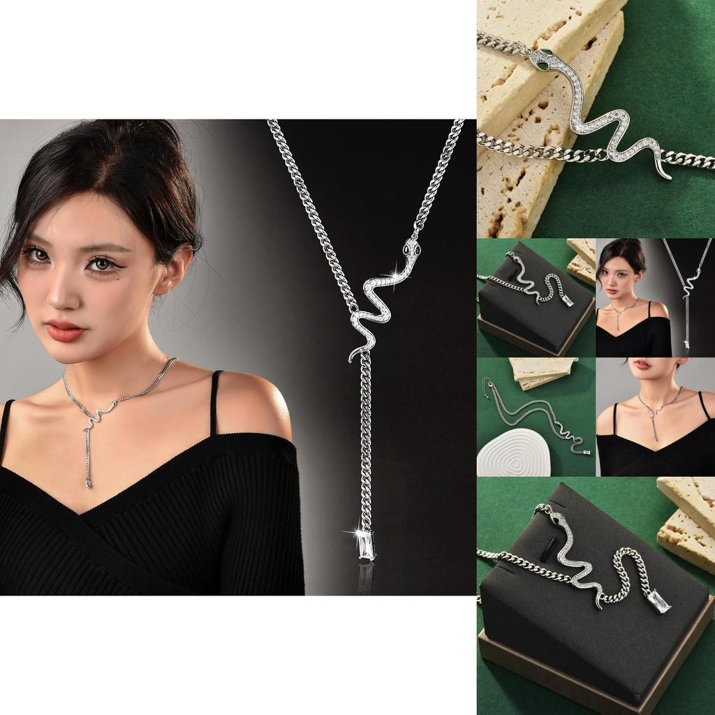 Trendy Snake Bone Necklace For Women Eye-catching Handmade Accessory For Autumn