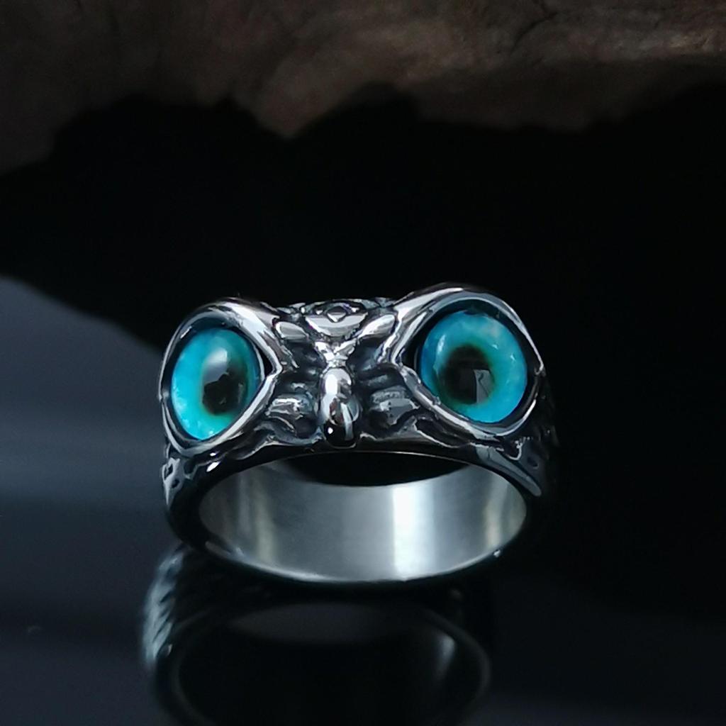 Women's Retro Stainless Steel Hip Hop Owl Ring with Blue Eyes