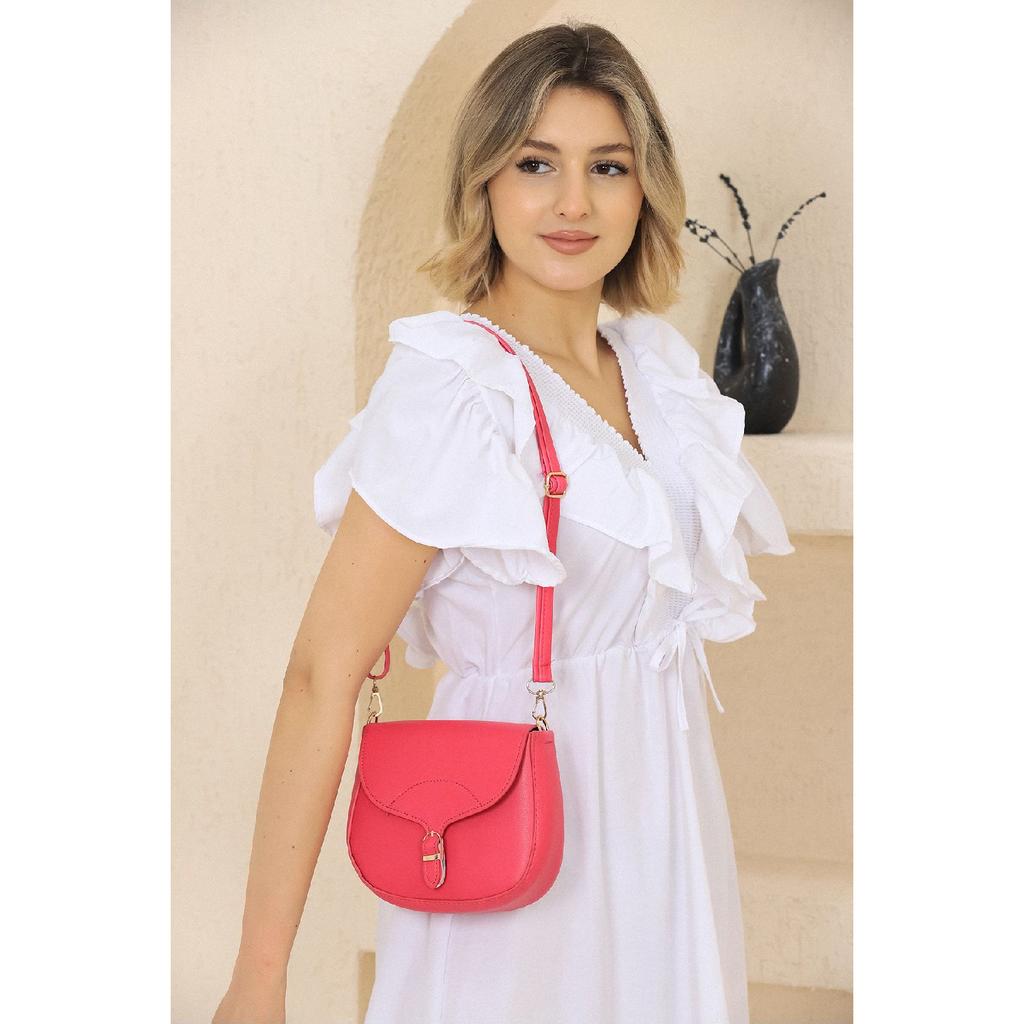 Schwarze Shk17 Einfache und stilvolle Umhängetasche mit Druckknopfverschluss und verstellbarem Riemen L:16E:18W:6