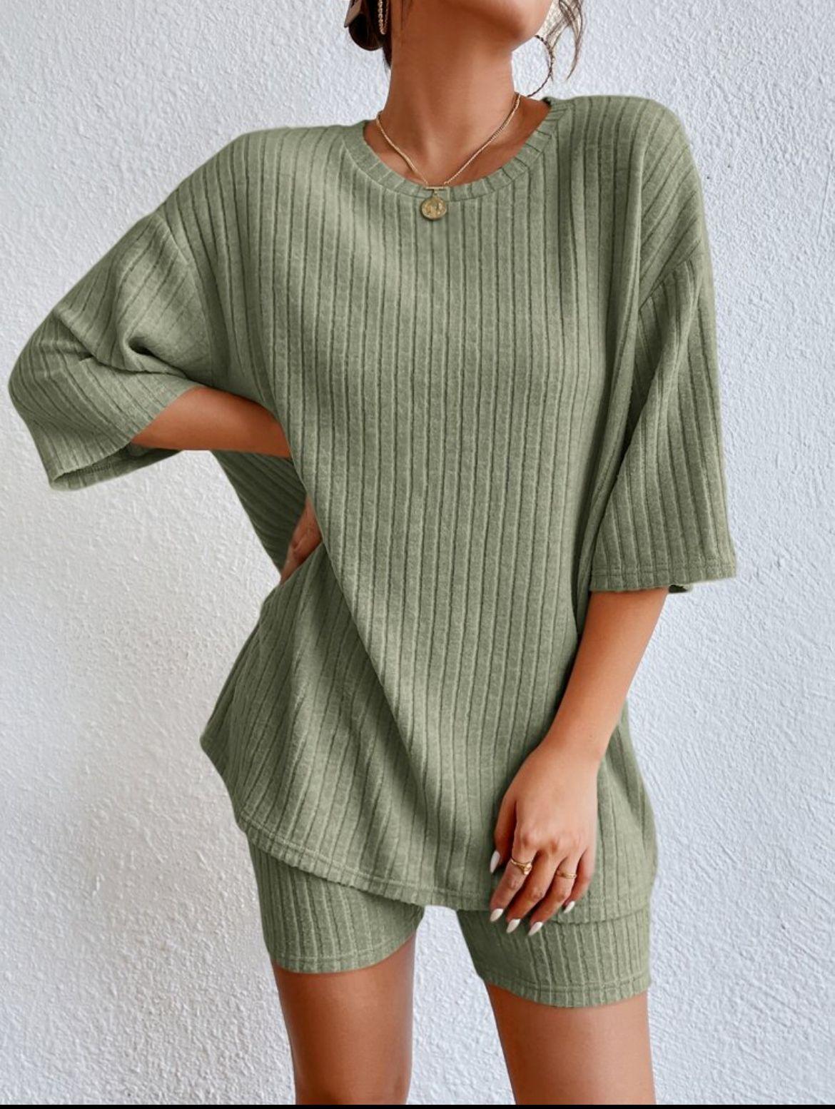 

Модный вязаный свободный повседневный комплект с круглым вырезом и летними шортами Женская одежда Удобный дышащий однотонный комплект с шортами XL зелёный