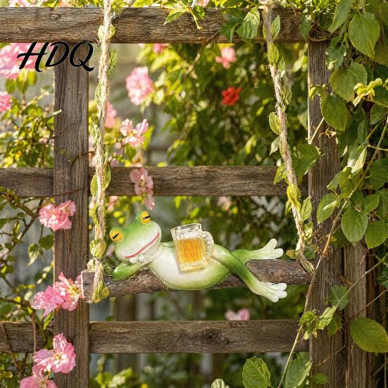 Garden Hanging Decorations Creative Frog On a Swing Ornament Cute Resin Decor