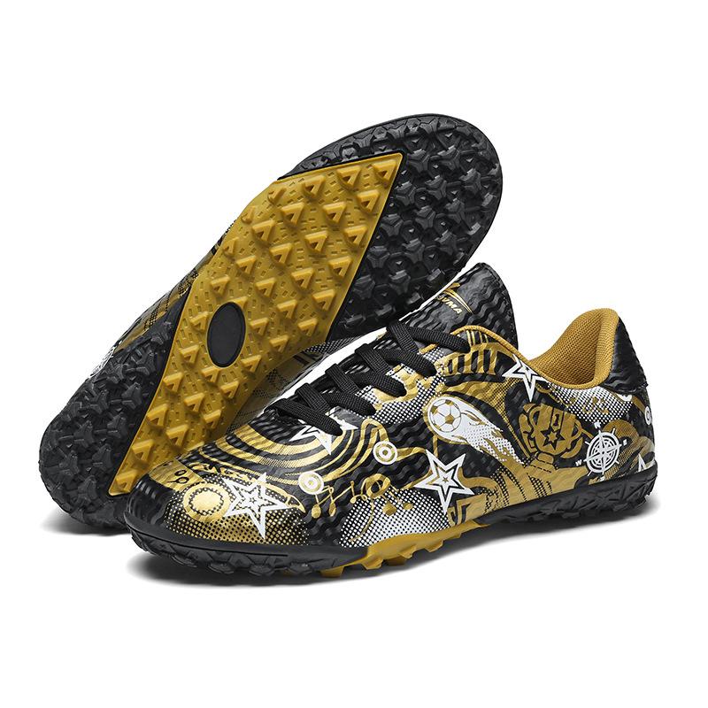 Children's football shoes boys and girls sports football shoes broken nails primary school football game boys