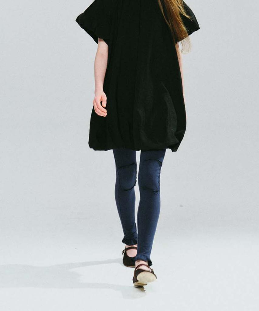 Koseumoseu Patched Ruffle Trim Leggings (Navy)