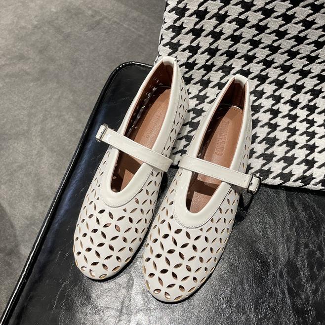 New low-heeled flat-bottomed hollowed-out Mary Jane shoes, fashionable versatile leather sandals, niche one-word single