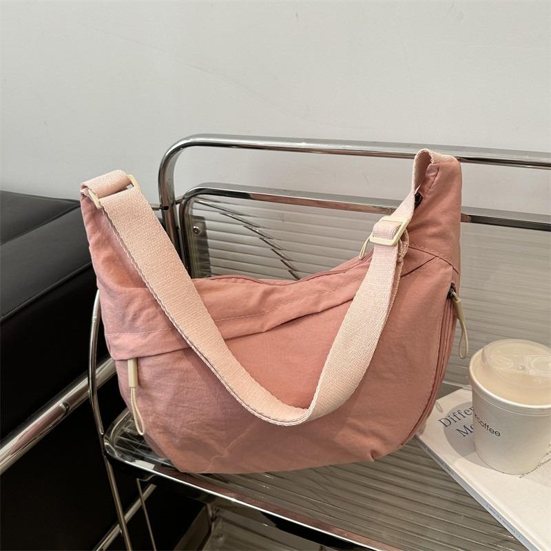 Fashion Lazy Wind Large Capacity New Simple Literary Nylon Women's Trend Casual Light Shoulder Crossbody Bag