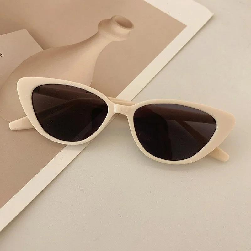 New Cat Eye Sunglasses Fashion Women Shades 90s Slim Glasses Brand Designer Summer Eyewear Beach Sun Protection Sun Glasses