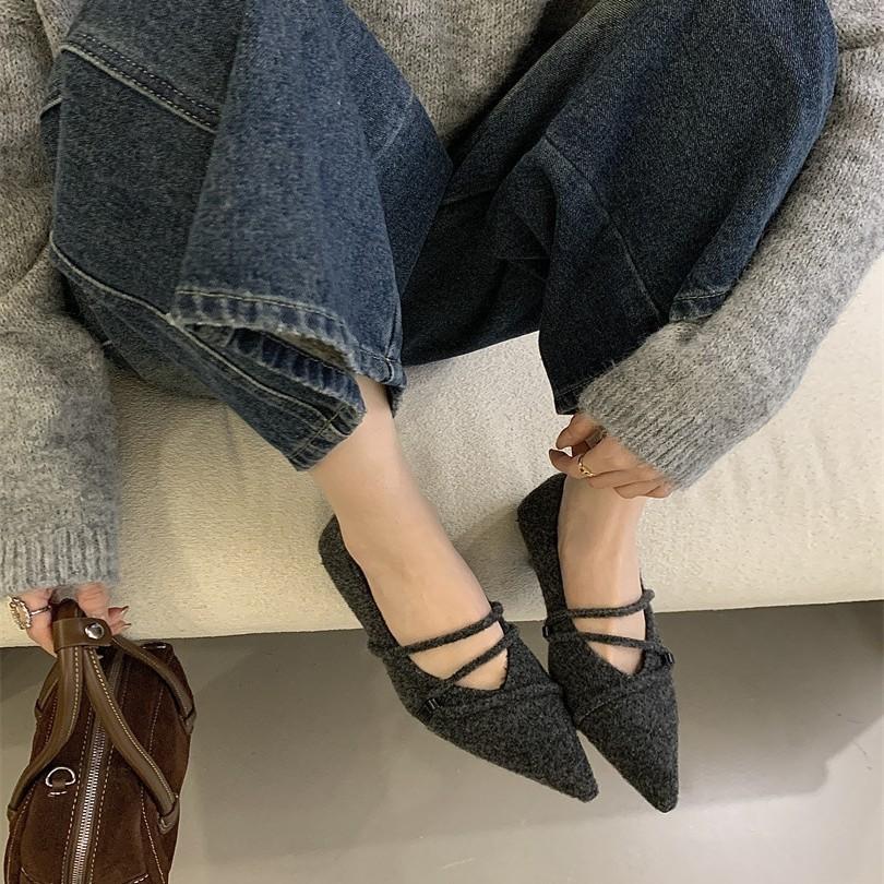2025 autumn new temperament suede pointed head small low heel high heels fashionable versatile retro thin commuter shoes